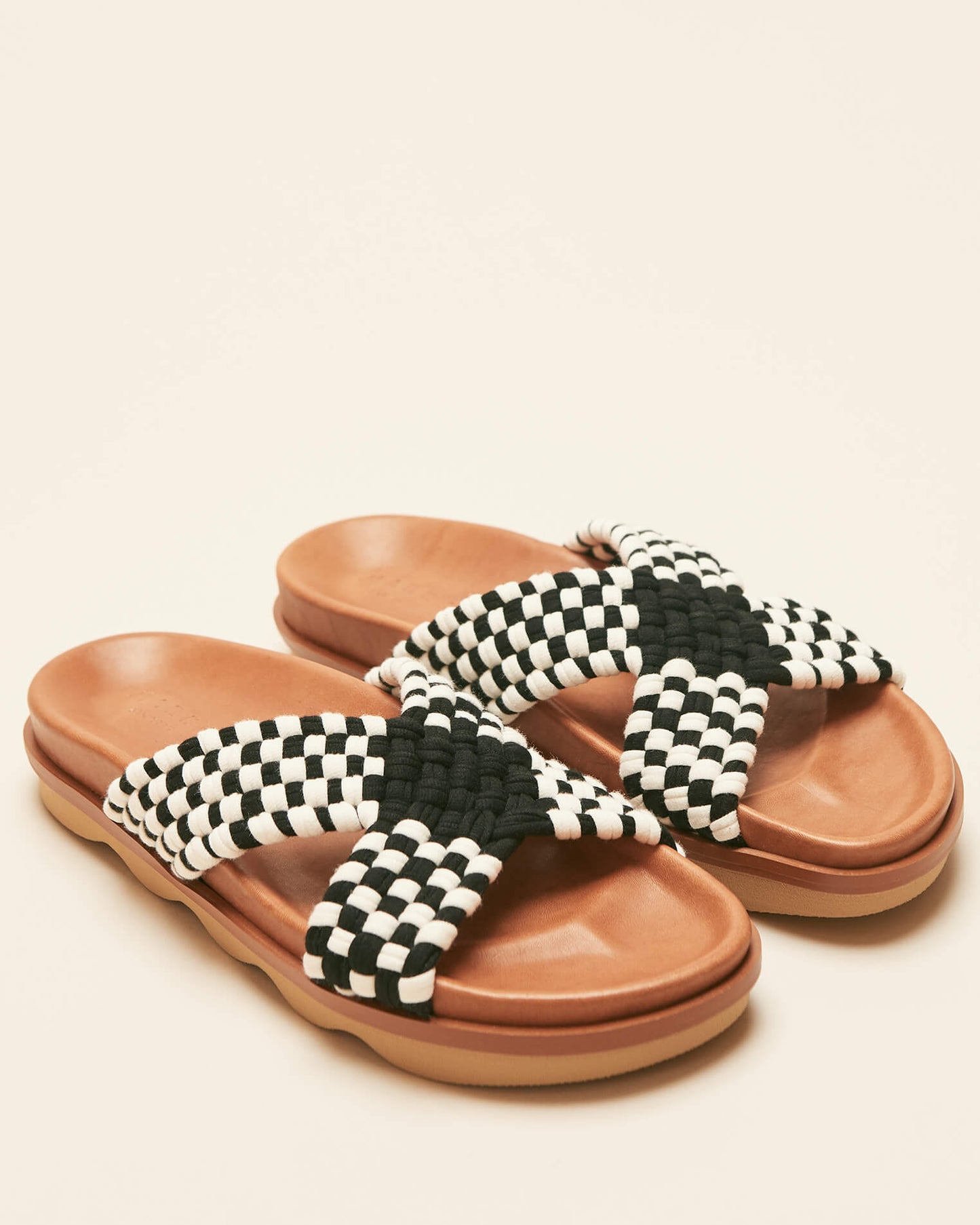 CROSS OVER WAVE SOLE
