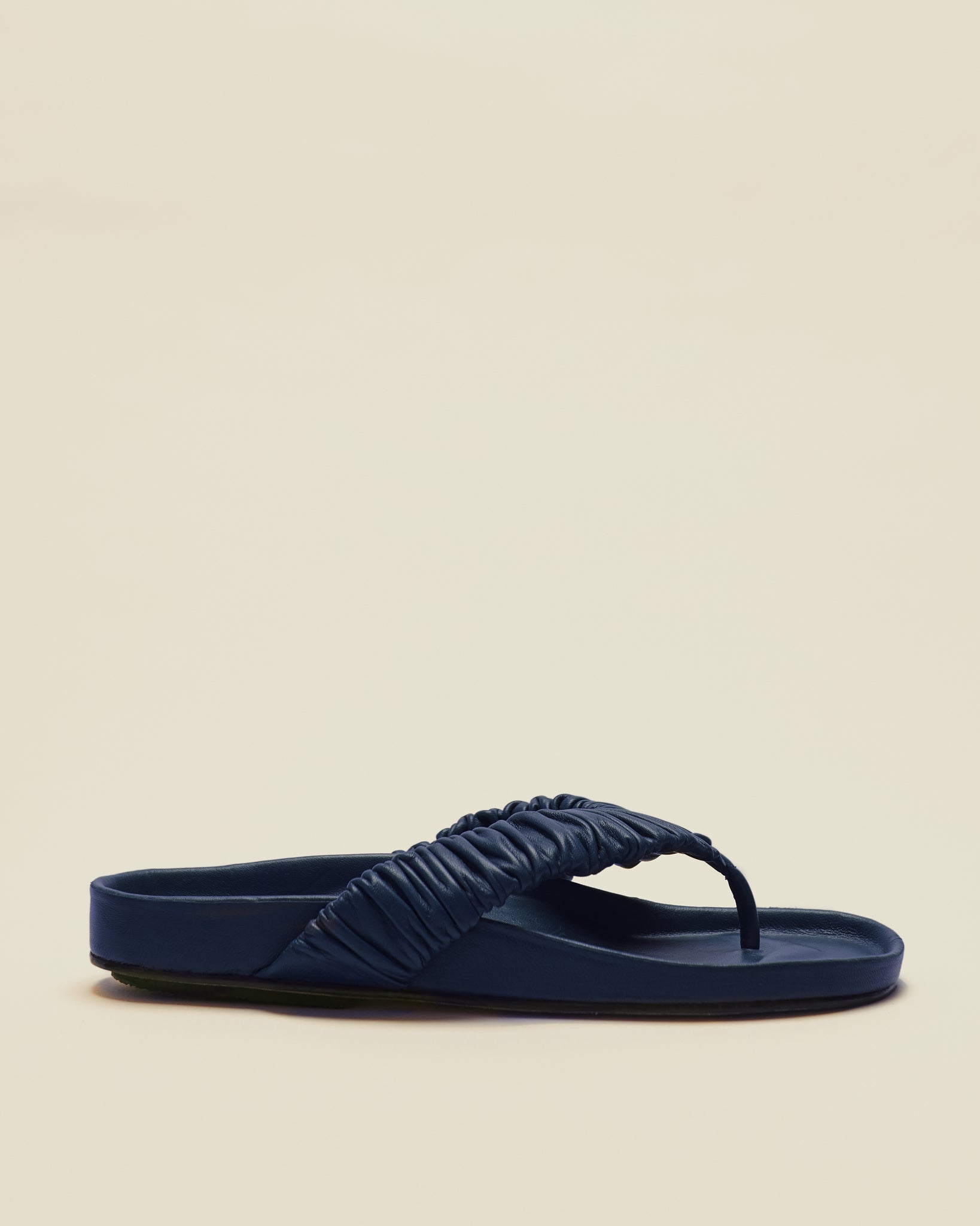 LEATHER FLIP FLOP BLUE