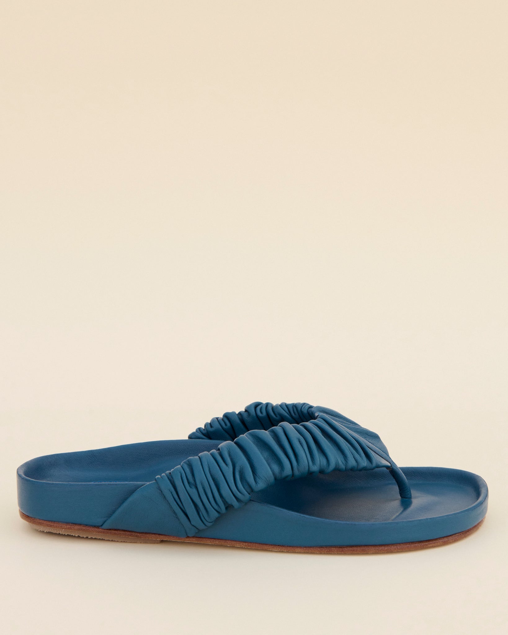 LEATHER FLIP FLOP BLUE