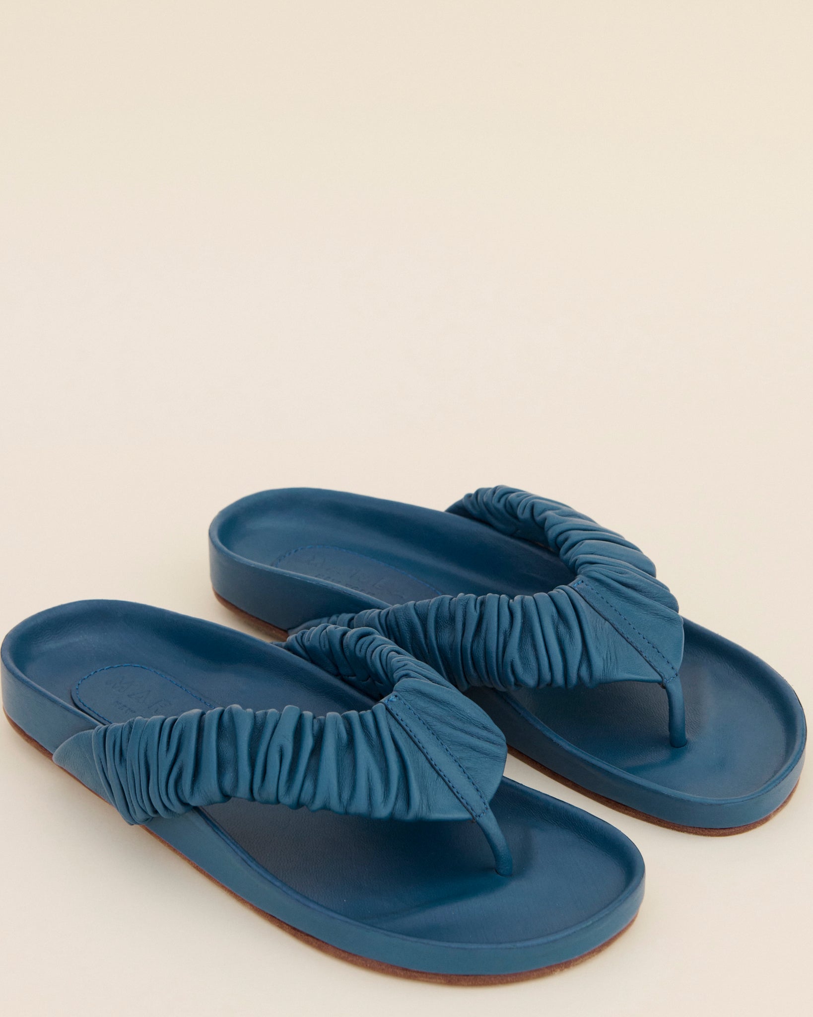 LEATHER FLIP FLOP BLUE