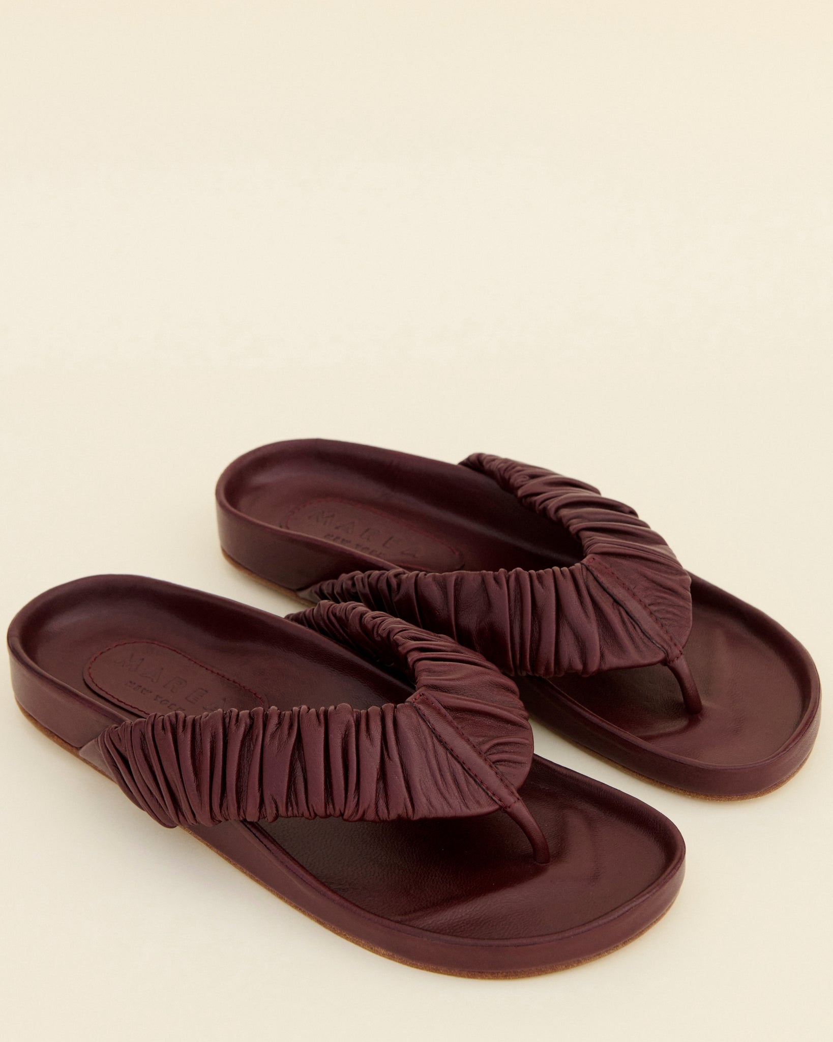 LEATHER FLIP FLOP BURGUNDY